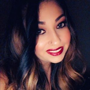 Meet your Posher, Jenae